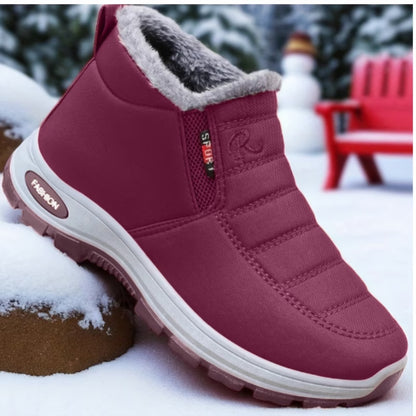 Cold-Weather Boots for Women — Warm, Grippy, Ready for Anything