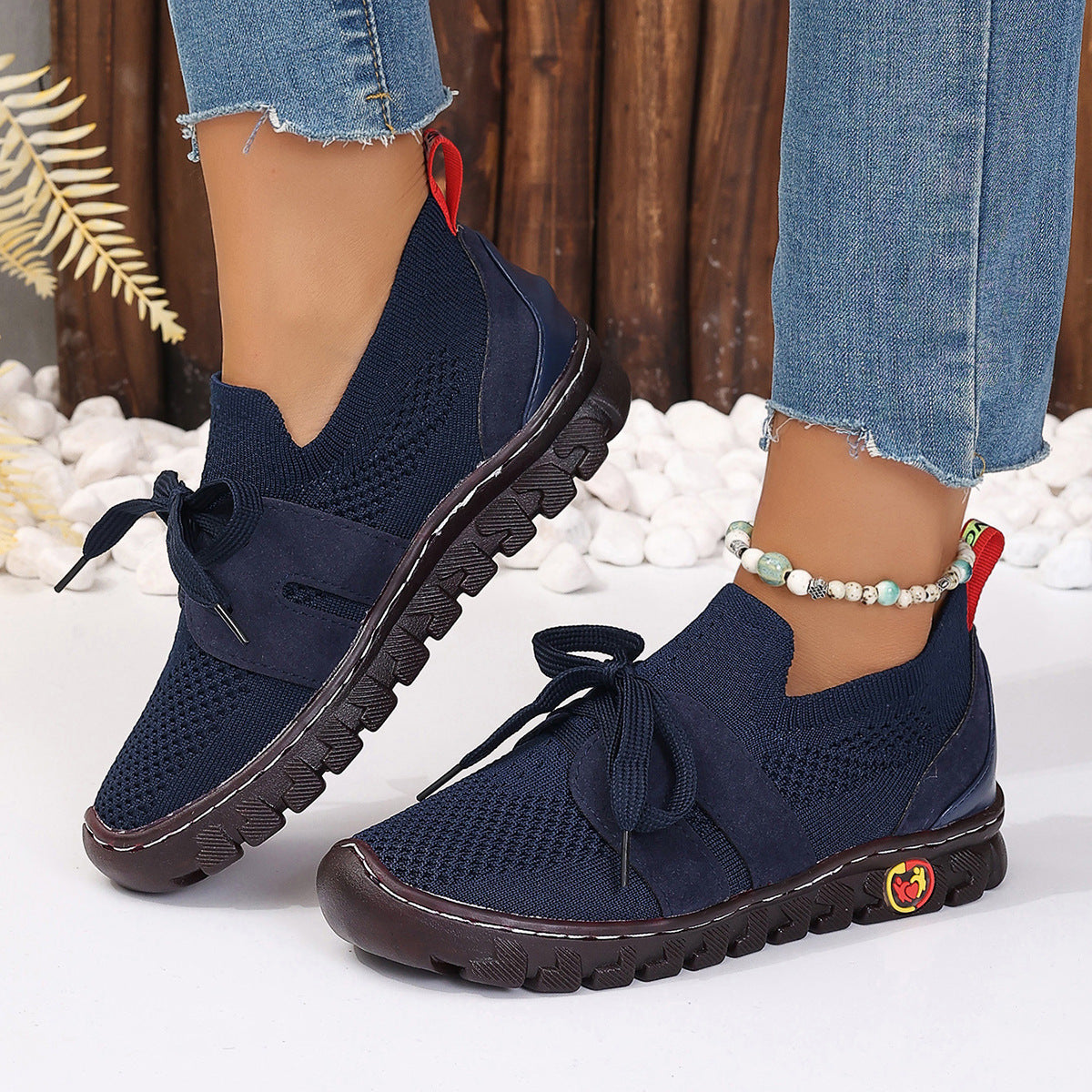 🔥Women's comfortable flat non-slip soft sole casual shoes (Up to 60% Off)